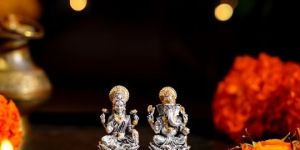 Lakshmi Devi and Ganesh Idol