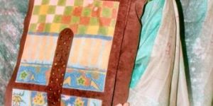 Mosaic Print Messenger Flap Sling Bag