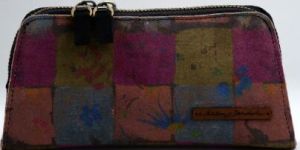 Wine Checks Sunglasses Pouch