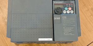 Mitsubishi VFD 5.5kW / 7.5HP Refurbished Variable Frequency Drive Industrial Use