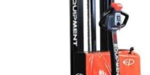 ES15-15ES Compact Electric Pallet Stacker (1.5T)