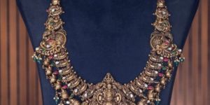 LONG ANTIQUE Womens Haram Necklace