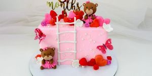 Snuggle Bear Delight Cake
