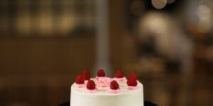 White Strawberry Cake