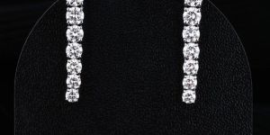 Round Diamond Danglers Ladies Earrings