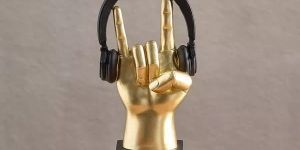 Calle Polyresin Headphone Accent Sculptures For Decor