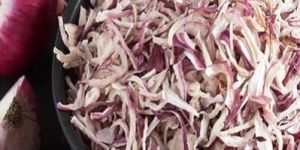 Dehydrated Red Onion Flakes