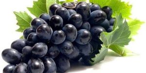 Farm Fresh Black Grapes
