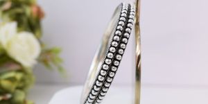 Women Ball Fusion Everyday Wear Silver Kada