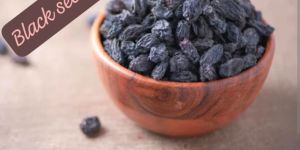 Dried Black Raisins