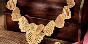 Stylish Gold Necklace Set