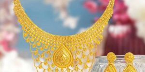 Temple Gold Necklace Set