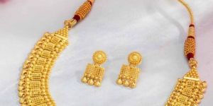 Traditional Handmade Gold Necklace Set