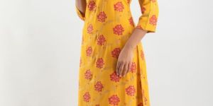 Ladies Floral Printed Rayon Green Palazzo Suit Set