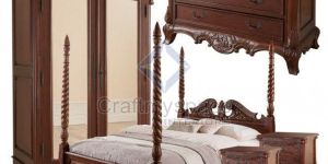 Wooden Poster Bed Set
