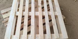 Pine Wood Pallets