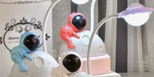 Astronaut Desk Lamp