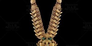 GOLD BLACK ANTIQUE NECKLACE