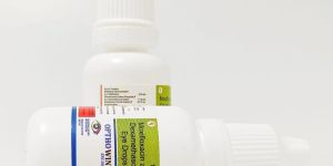 MOXIFLOXACIN DEXAMETHASONE EYE DROP