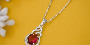 Ladies German Silver Plated GemStone Pendant With Chain