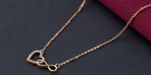 Ladies Infinity Heart Gold Plated Pendant With Chain