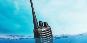 Alinco UHF Walkie Talkie RADIO