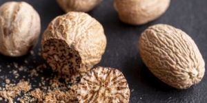 Dried Nutmeg