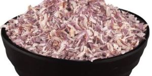 Dehydrated Pink Onion Chopped