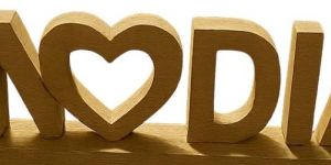 Wooden India Decorative Showpiece