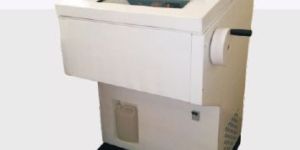 Semi Automatic Cryostat Microtome
