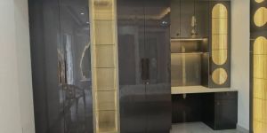 Laminated Brown Wooden Wardrobe