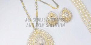 Ladies Brass Golden And Silver Designer Pendant Set