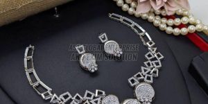 Ladies Brass Silver Polished Necklace Set
