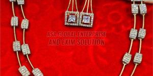 Ladies Elegant Brass Chain Necklace Set