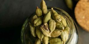 7mm Plus Green Cardamom