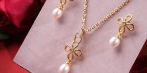 Women Pretty Petals 925 Silver Pendant Sets