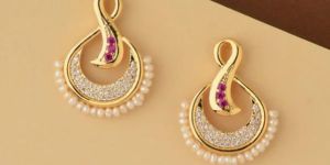 Women Traditional Pearl Hanging Earring