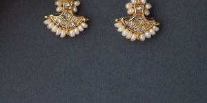 Women Traditional Real Pearl Stone Studded Earring