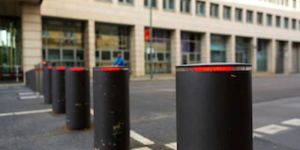 Automatic Hydraulic Bollard