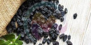 Black Raisins
