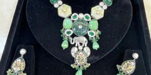 Ladies Designer Double Stone Necklace Set