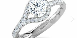 Designer Round White Gold Diamond Wedding Ring