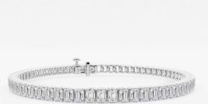 White Gold Emerald Cut Diamond Bracelet