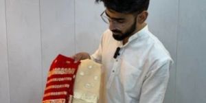 Dark Cream Viscose Georgette Saree