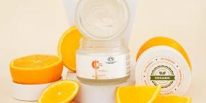 Earthraga Vitamin C Face Mask 100gm