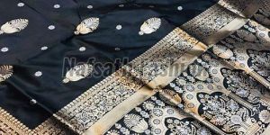 Black and Golden Zari Weaving Work Kanchipuram Silk Saree