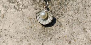 Women Seashell Pearl Necklace