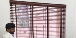 wodden venetian blinds