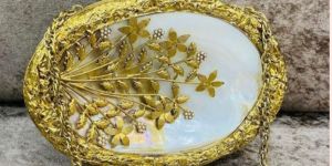 Ladies Mother OF Pearl Shell Inlay Brass Clutch