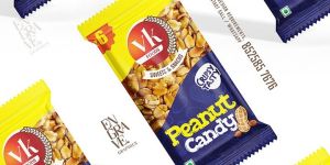 Steamed White Black Sesame Candies